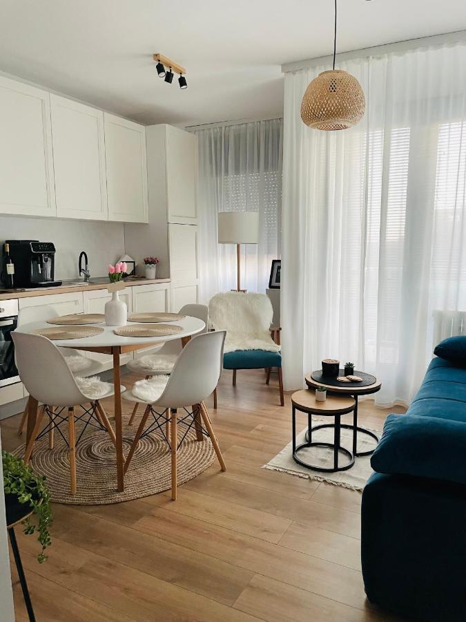 Comodo Apartman Vinkovci Exterior foto