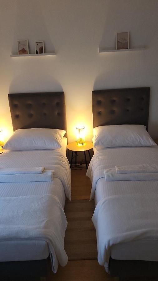 Comodo Apartman Vinkovci Exterior foto