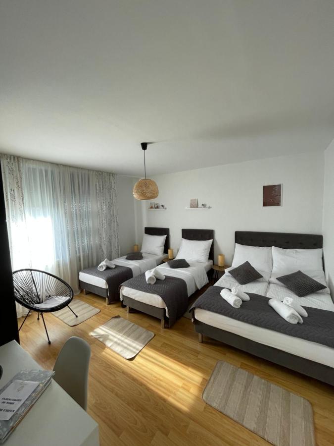 Comodo Apartman Vinkovci Exterior foto
